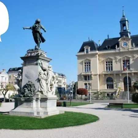 Apartment L'appartement 7 - Centre Ville-parking-tv-wifi Tarbes