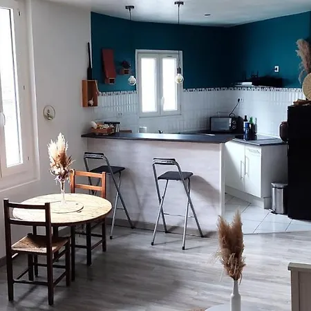 Apartment L'appartement 7 - Centre Ville-parking-tv-wifi Tarbes