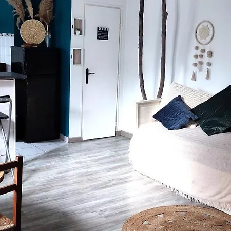 L'appartement 7 - Centre Ville-parking-tv-wifi Apartment Tarbes